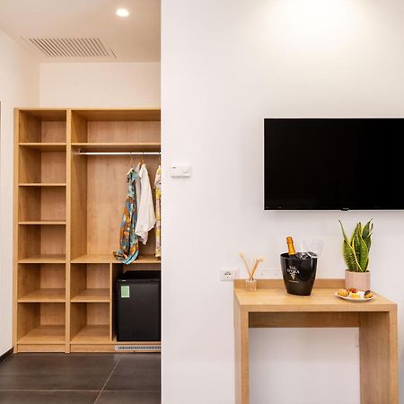 Dimora Del Centro Bed & Breakfast เวียสเต ภายนอก รูปภาพ